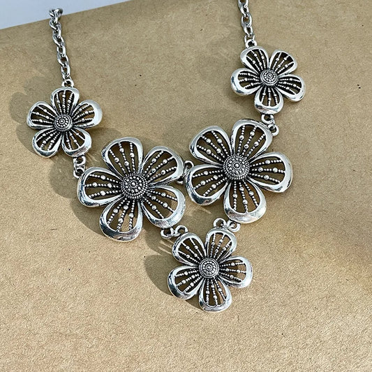 Bohemian Accessories Patchwork Flowers Pendant Necklaces Korean Fashion Necklace Women Punk Jewelry Vintage Choker